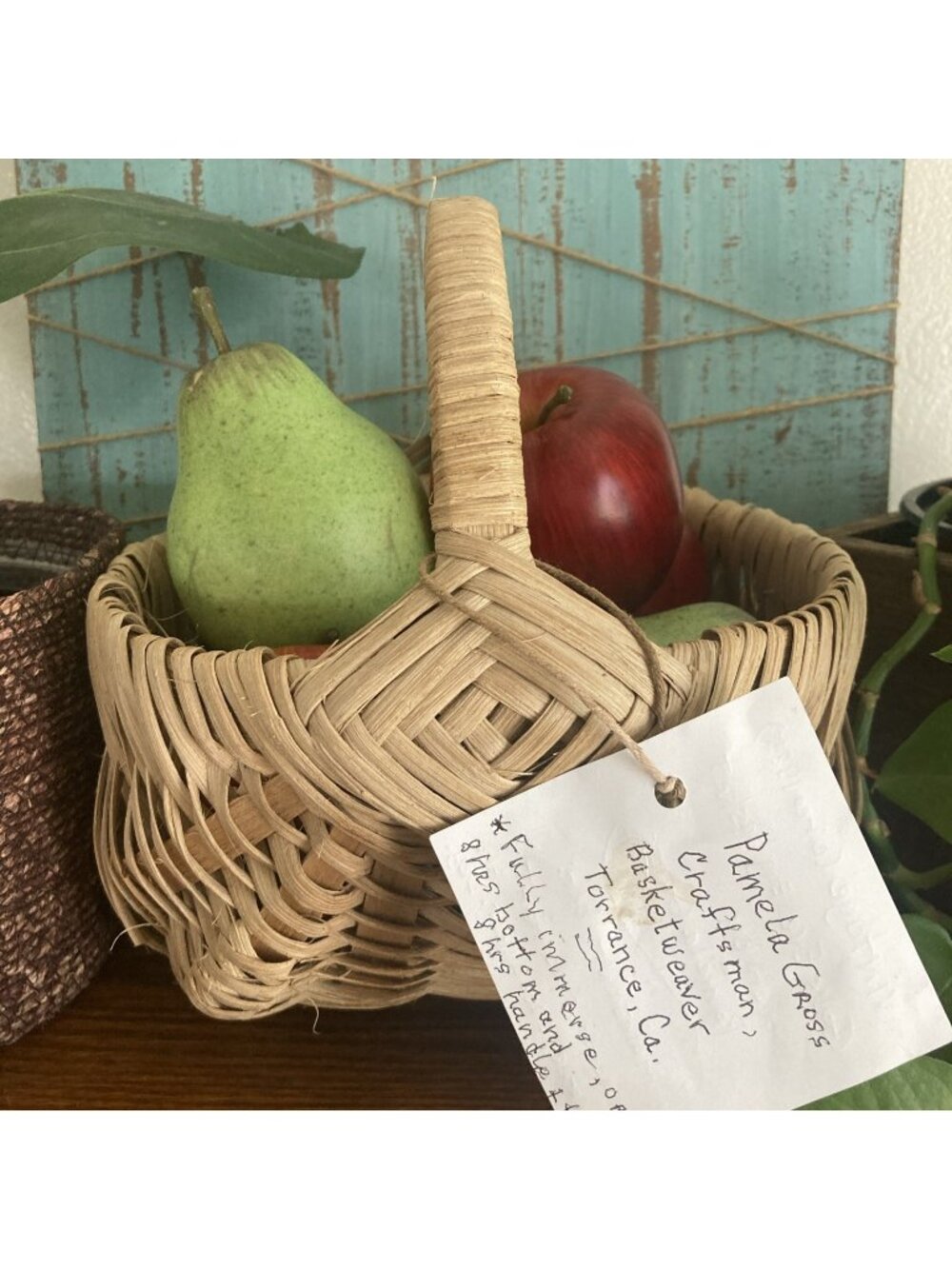 Vintage 1985 Woven Buttocks Melon Egg Fruit Gathering God’s Eye Basket w Handle